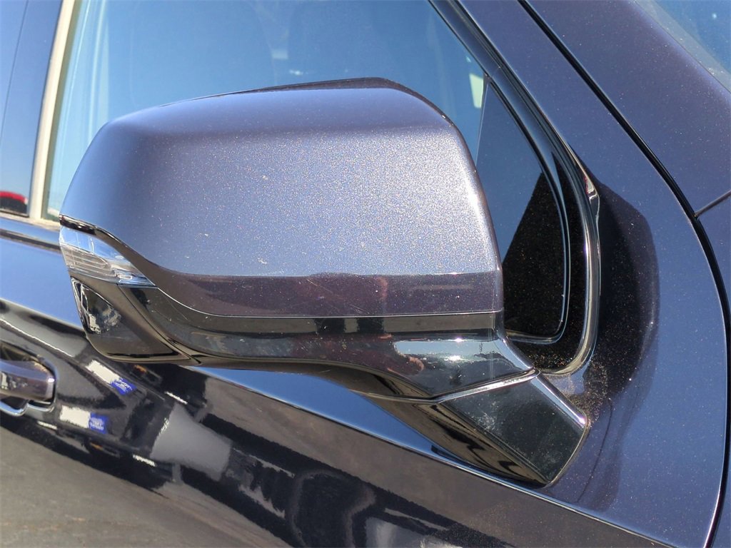 Used 2024 GMC Yukon XL AT4 w/ AT4 Premium Plus Package image 11