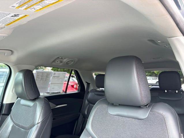 Certified 2025 Ford Explorer Active w/ Active Comfort Package RWD image 33