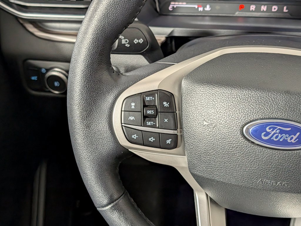 Certified 2022 Ford Explorer Limited w/ Equipment Group 301A RWD image 19