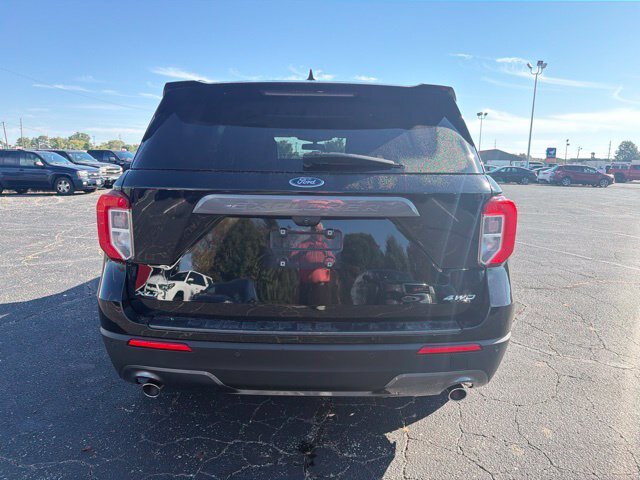 Certified 2021 Ford Explorer XLT w/ Equipment Group 202A AWD/4WD image 3