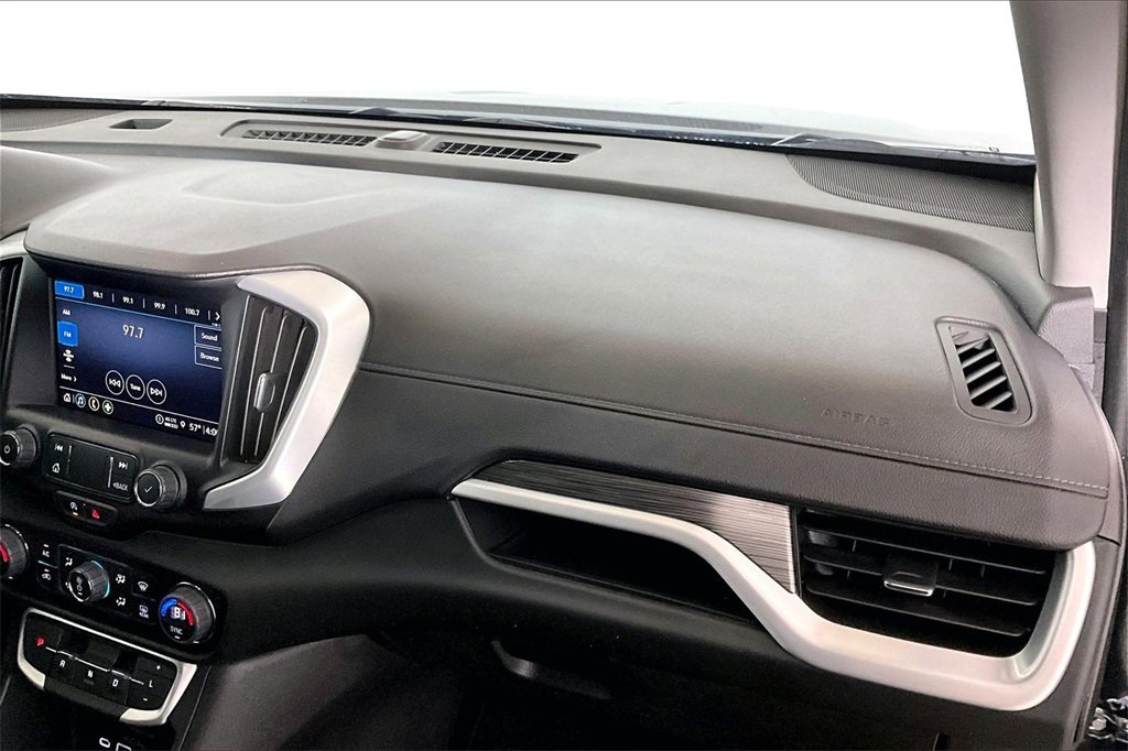 Used 2024 GMC Terrain SLT image 12