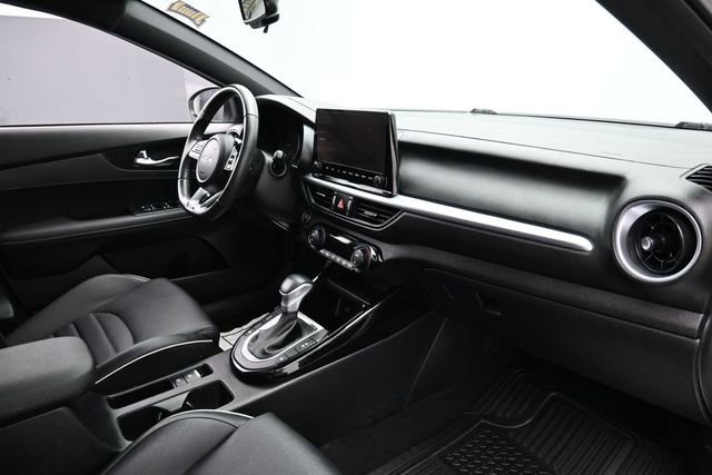 Used 2024 Kia Forte GT-Line w/ GT-Line Premium Package FWD image 30