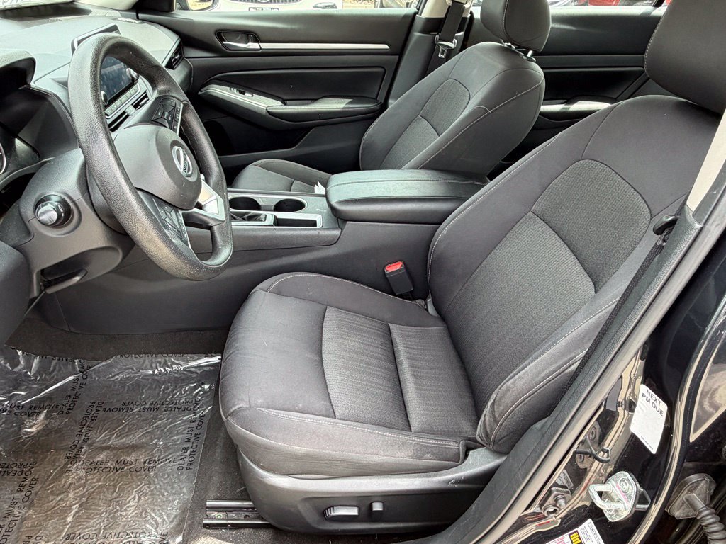 Used 2022 Nissan Altima 2.5 SV FWD image 19