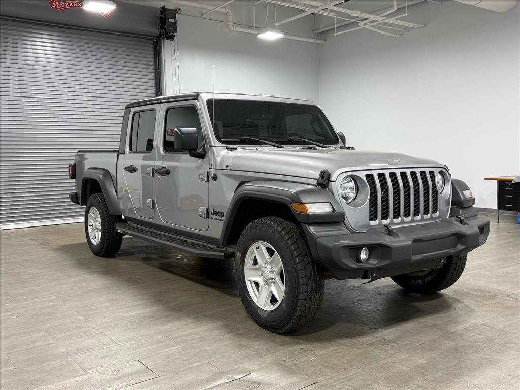 Used 2020 Jeep Gladiator Sport w/ Quick Order Package 24S image 2