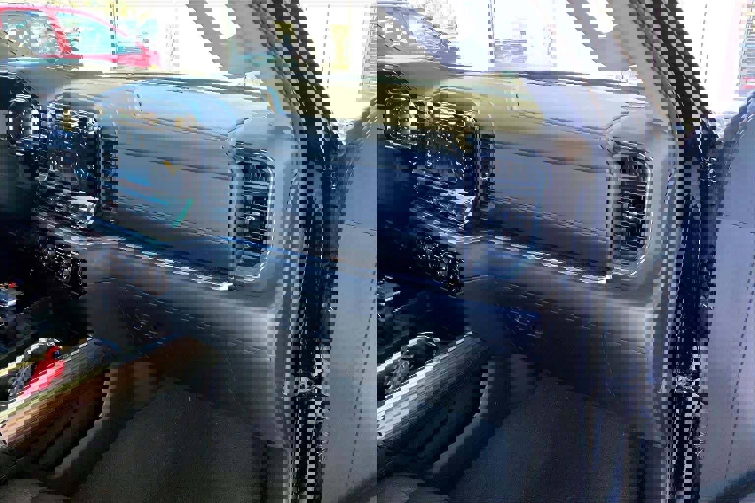 Used 2022 Chevrolet Silverado 1500 LT image 18