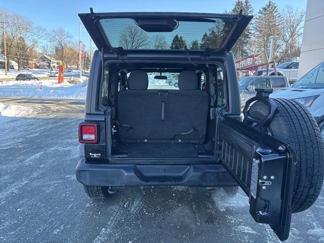 Used 2019 Jeep Wrangler Sport S image 9