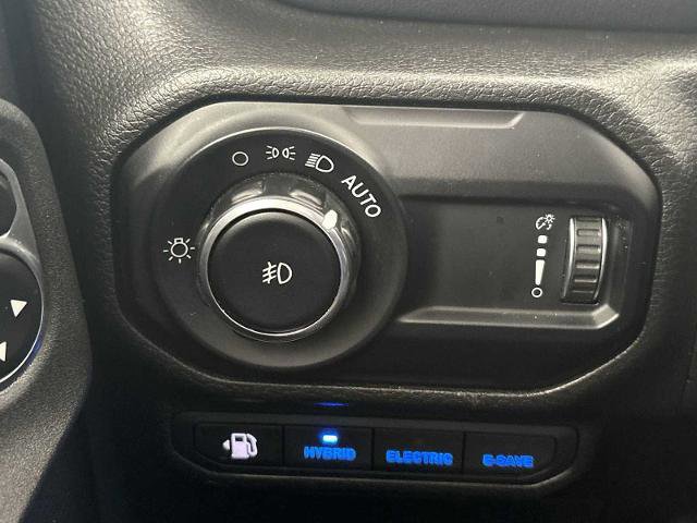 Used 2023 Jeep Wrangler Unlimited Sahara w/ Dual Top Group image 12