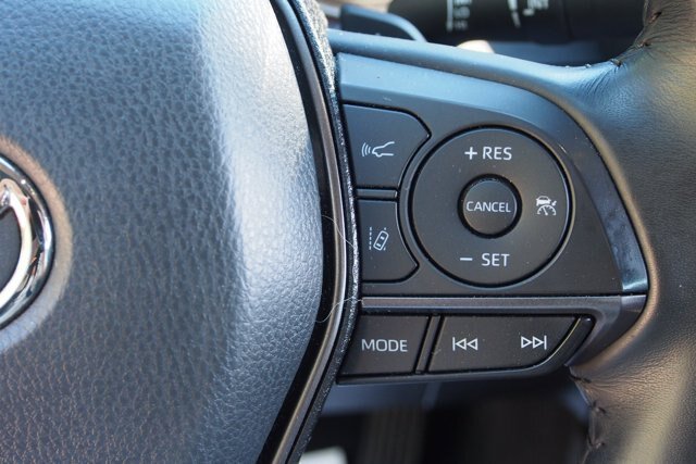 Used 2022 Toyota Camry XSE FWD image 25