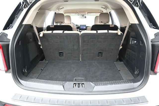 Certified 2022 Ford Explorer Limited w/ Equipment Group 301A RWD image 30