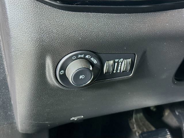 Used 2022 Jeep Compass Trailhawk w/ Sun and Sound Group image 10