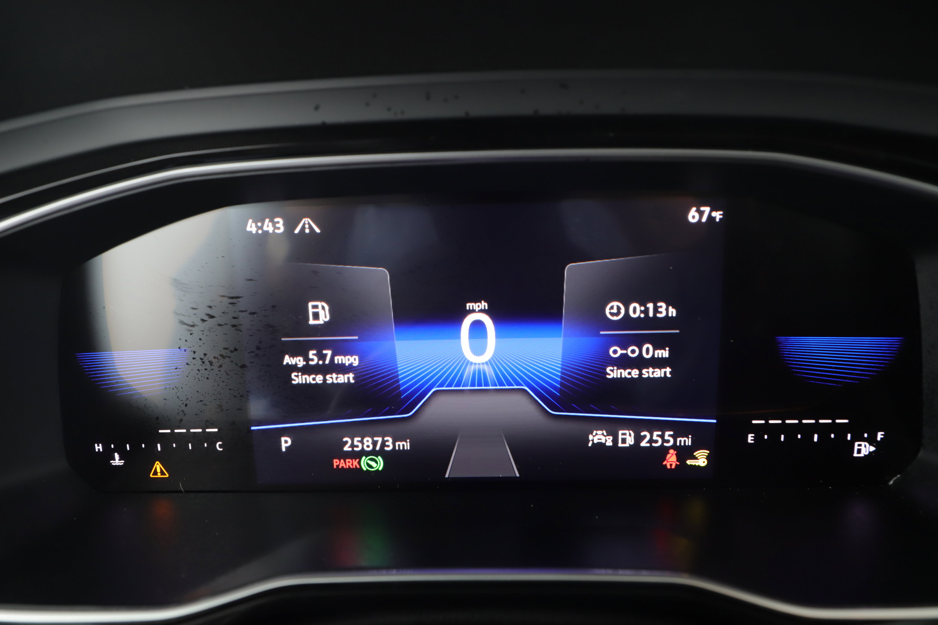 Used 2024 Volkswagen Jetta SE w/ Panoramic Sunroof Package image 17