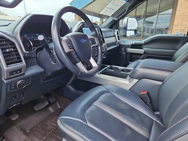 Certified 2022 Ford F450 Platinum w/ FX4 Off-Road Package image 9