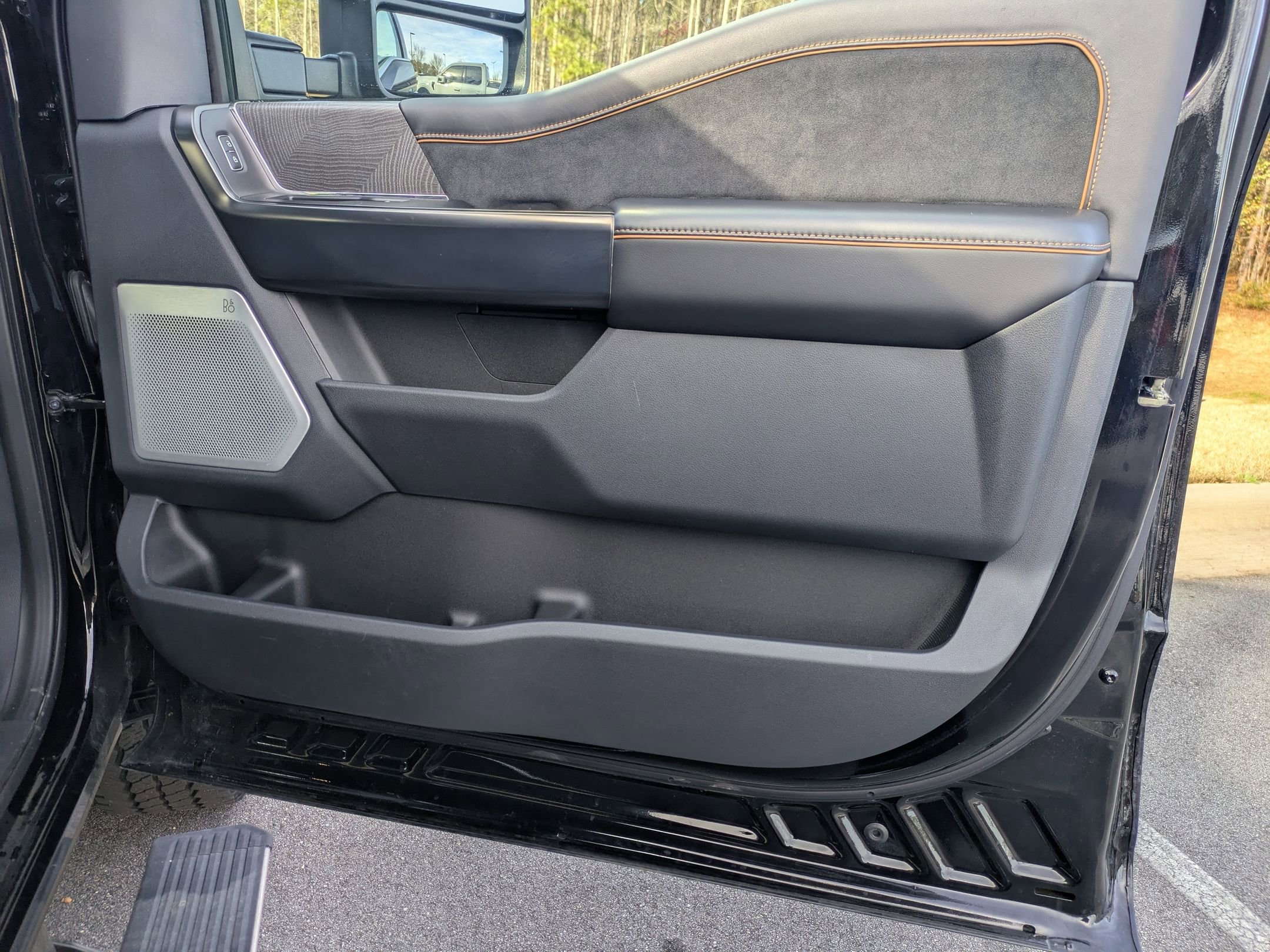 Certified 2024 Ford F250 Platinum image 39