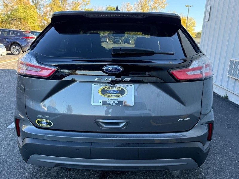 Certified 2024 Ford Edge SEL w/ Convenience Package image 4