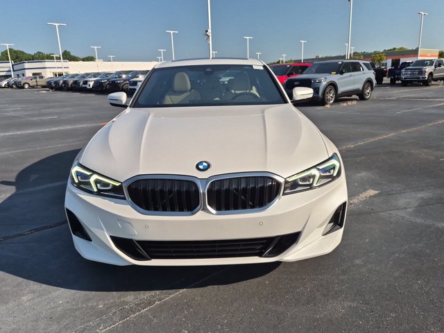 Used 2024 BMW 330i xDrive Sedan w/ Premium Package AWD/4WD image 9