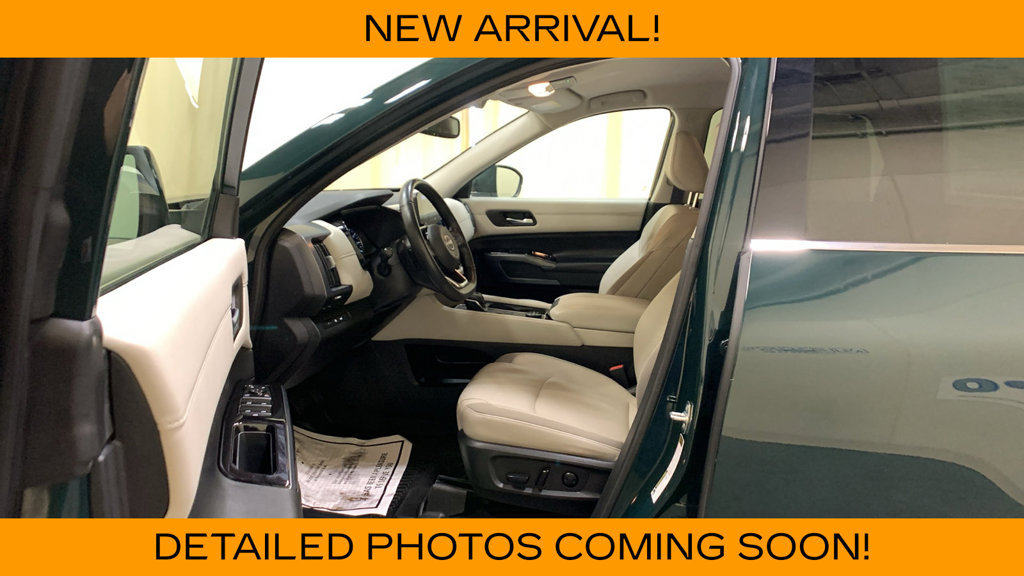 Used 2022 Nissan Pathfinder SL w/ SL Black Package AWD/4WD image 28