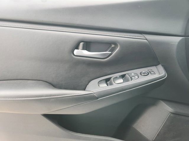 Used 2024 Nissan Sentra SV image 22