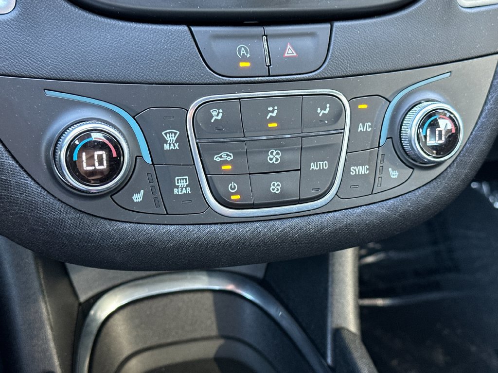 Used 2025 Chevrolet Malibu LT FWD image 18