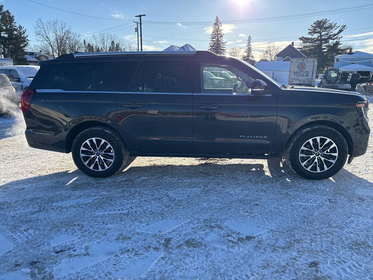 Certified 2025 Ford Expedition Max Platinum image 3