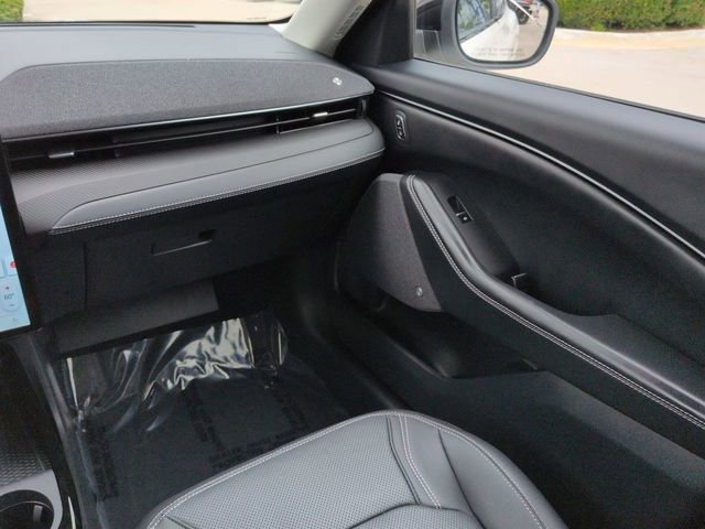 Certified 2025 Ford Mustang Mach-E Premium AWD/4WD image 17