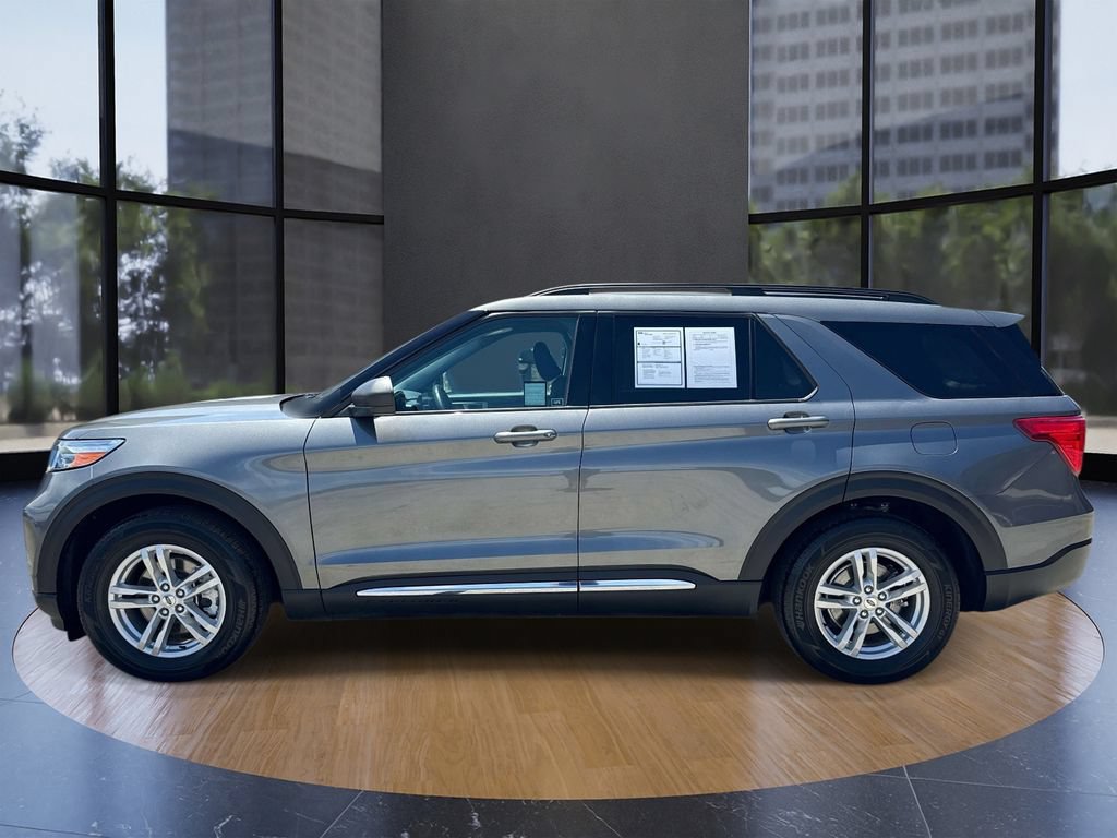 Certified 2023 Ford Explorer XLT RWD image 6
