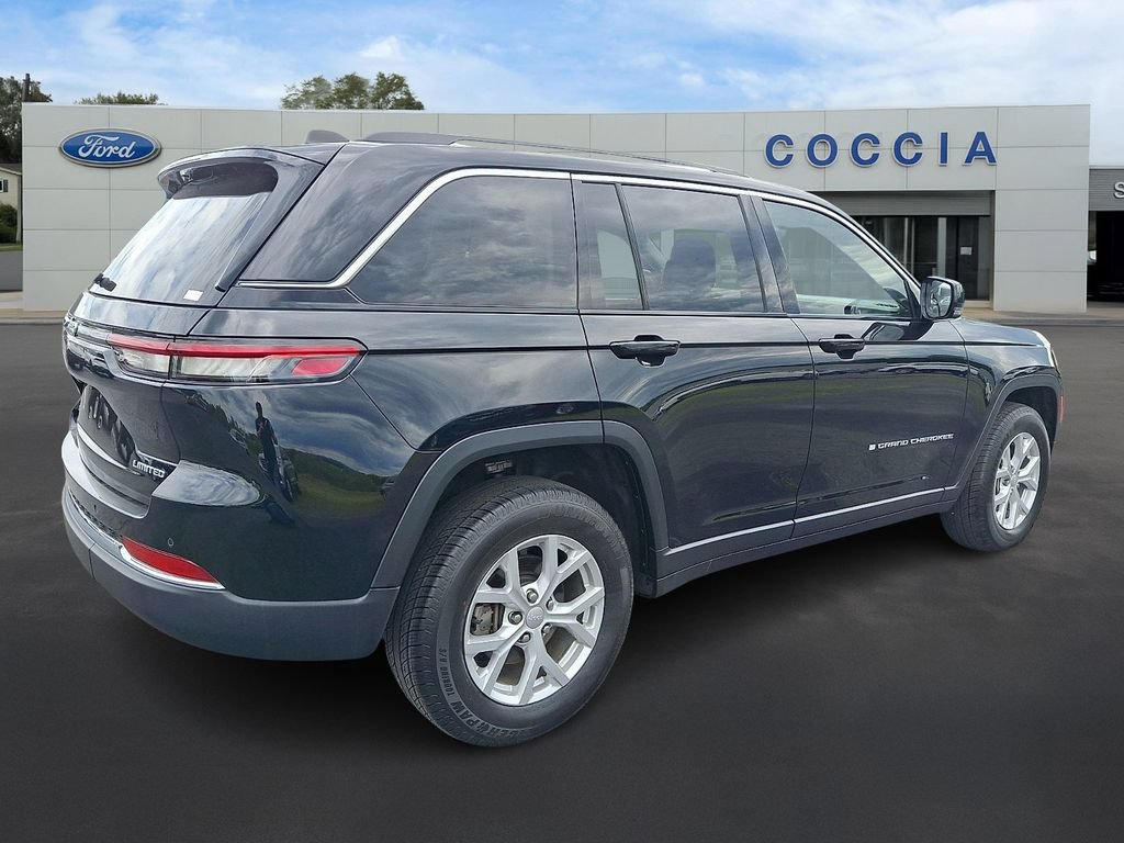 Used 2023 Jeep Grand Cherokee Limited AWD/4WD image 4