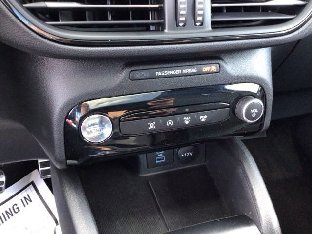 Certified 2023 Ford Escape ST-Line w/ Tech Pack #1 AWD/4WD image 17