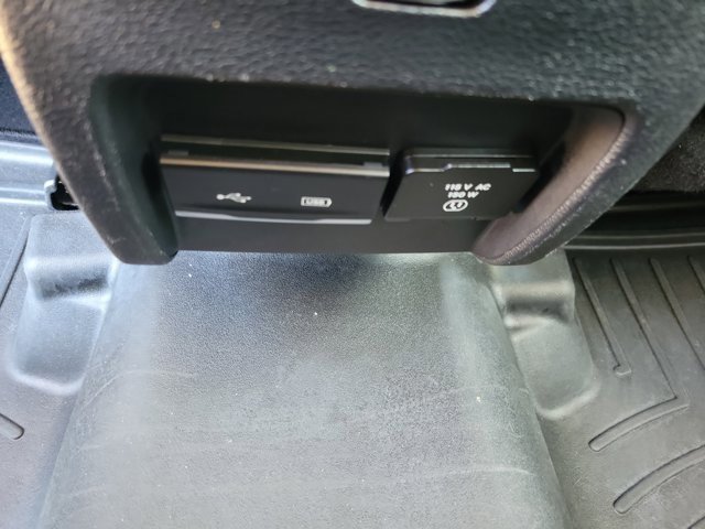 Used 2020 Jeep Cherokee Limited w/ Trailer Tow Group image 18