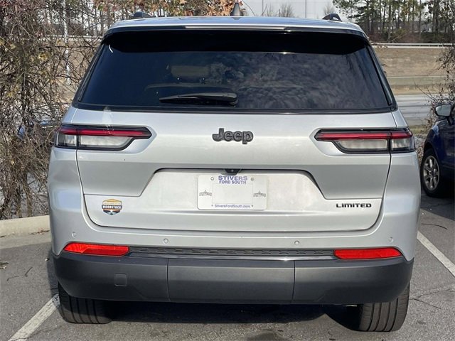 Used 2024 Jeep Grand Cherokee L Limited w/ Black Appearance Package image 7