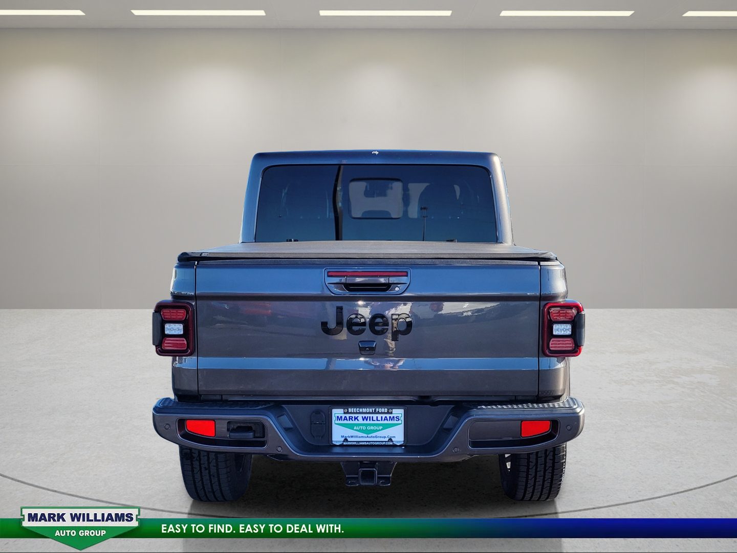 Used 2021 Jeep Gladiator Overland AWD/4WD image 5