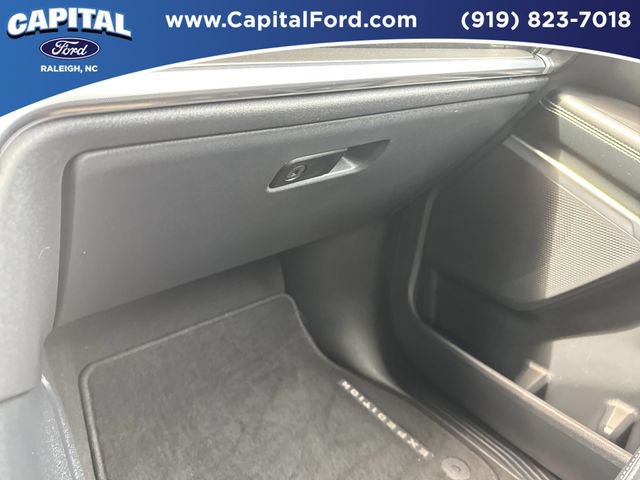 Certified 2025 Ford Expedition Platinum w/ Driver's Package AWD/4WD image 28