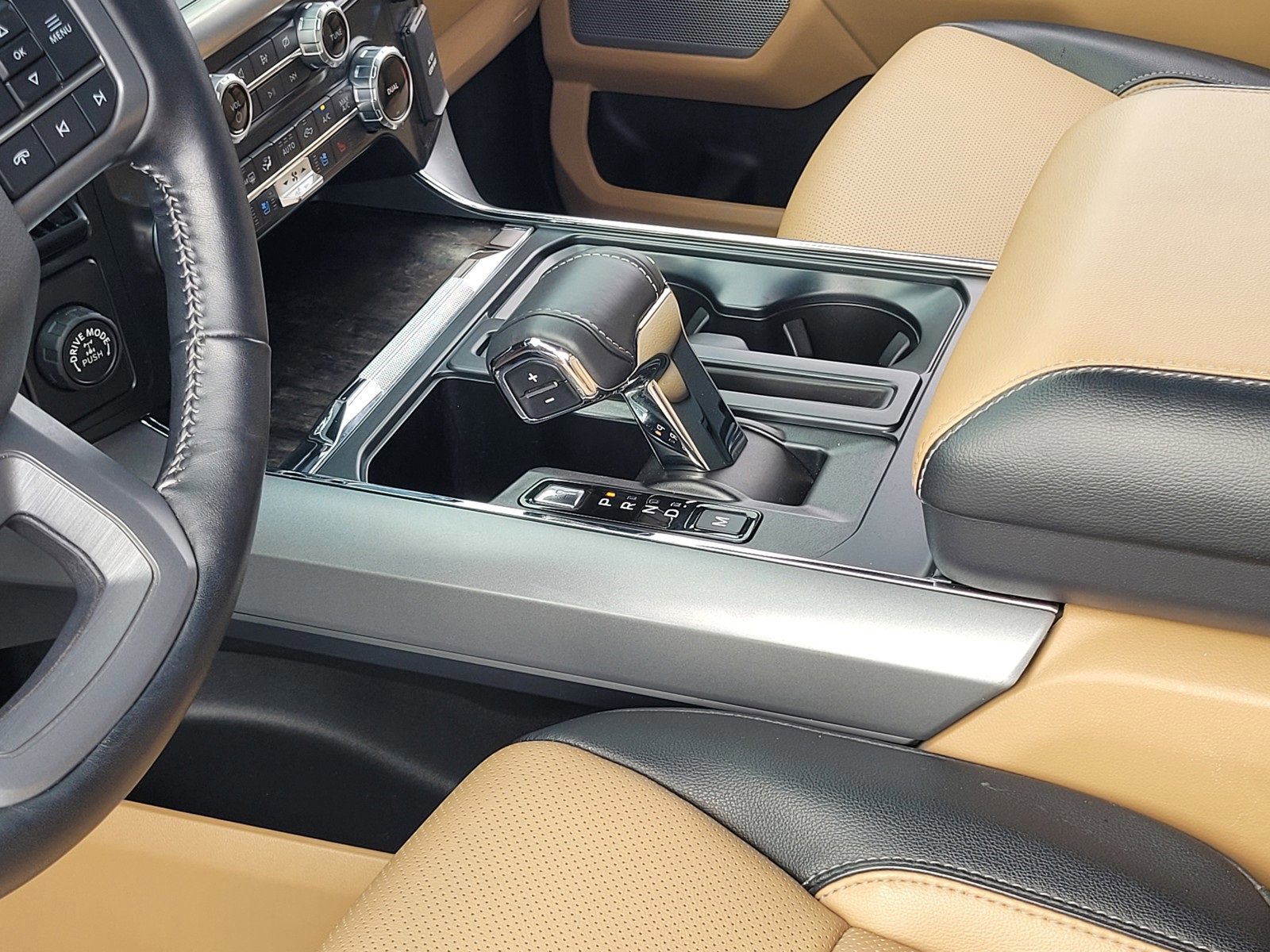 Certified 2022 Ford F150 Lariat w/ Equipment Group 502A High image 20