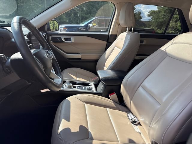 Certified 2023 Ford Explorer XLT w/ Equipment Group 202A AWD/4WD image 42