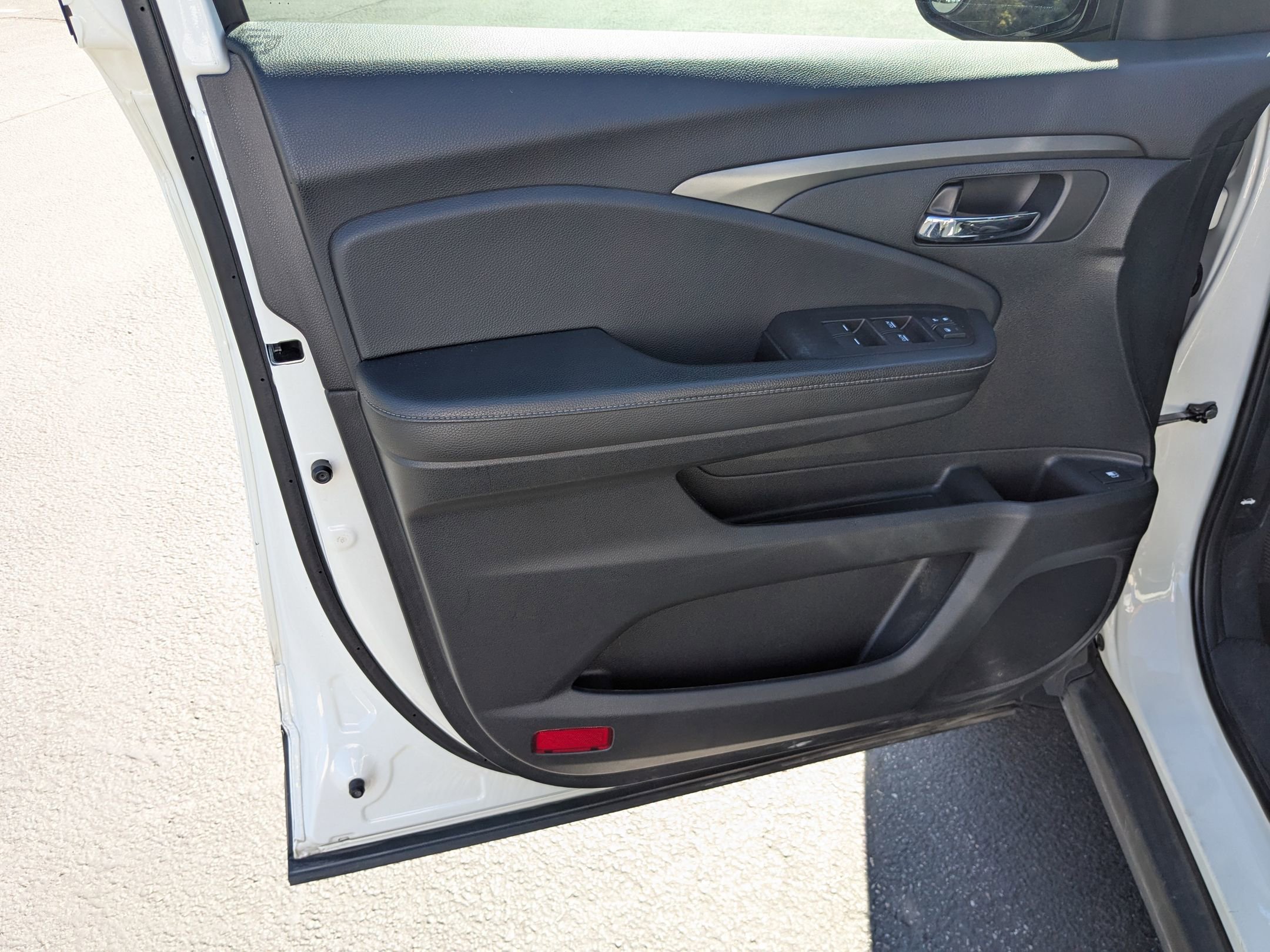 Used 2019 Honda Ridgeline Sport image 11