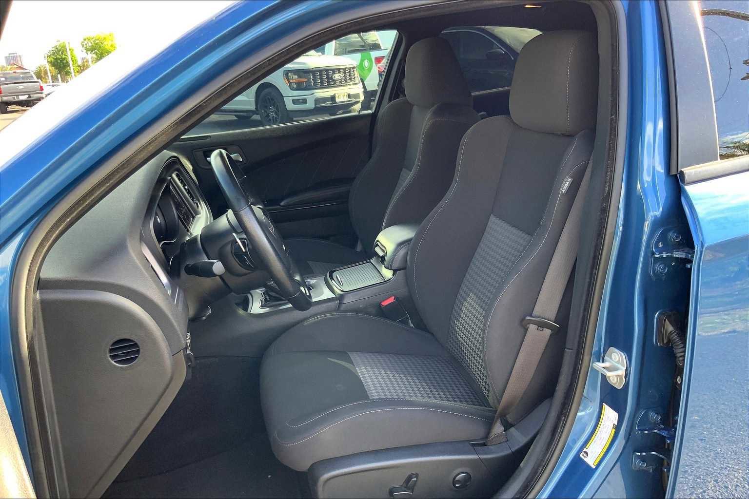 Used 2023 Dodge Charger R/T w/ Blacktop Package image 13