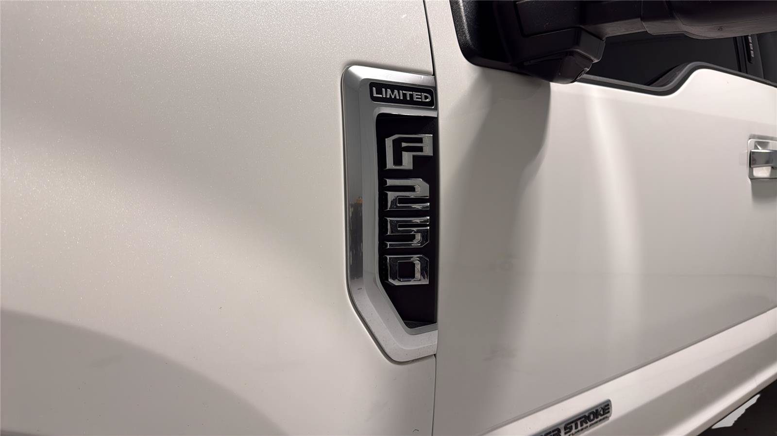 Certified 2022 Ford F250 Limited w/ FX4 Off-Road Package AWD/4WD image 33