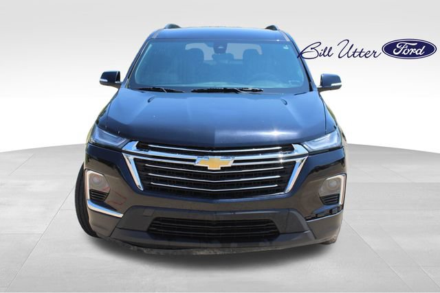 Used 2023 Chevrolet Traverse LT FWD image 2