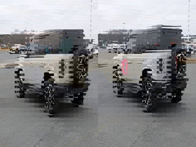 Certified 2025 Ford Bronco Outer Banks image 4