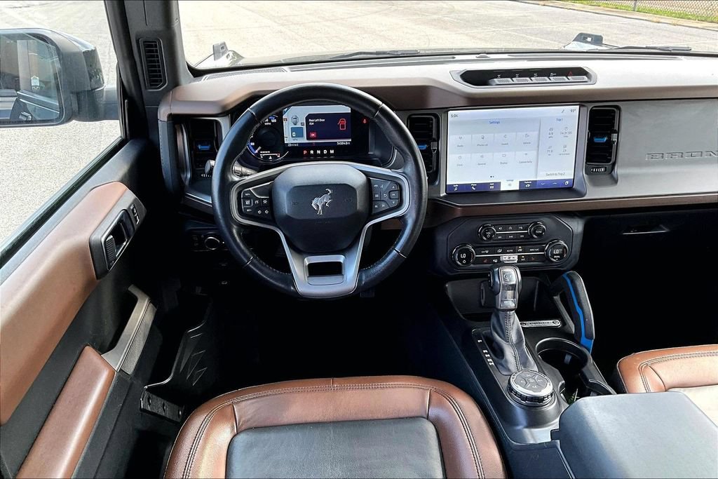 Certified 2023 Ford Bronco Outer Banks w/ Sasquatch Package AWD/4WD image 5