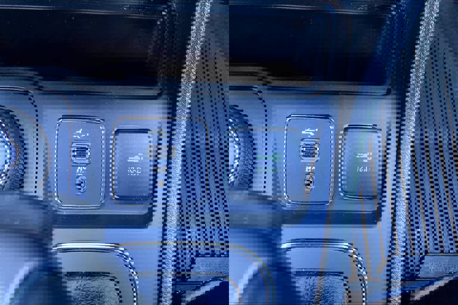 Used 2022 Jeep Cherokee Latitude Lux w/ Mopar Interior Package image 34