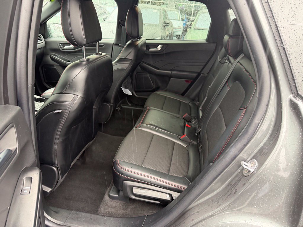 Certified 2025 Ford Escape ST-Line AWD/4WD image 16