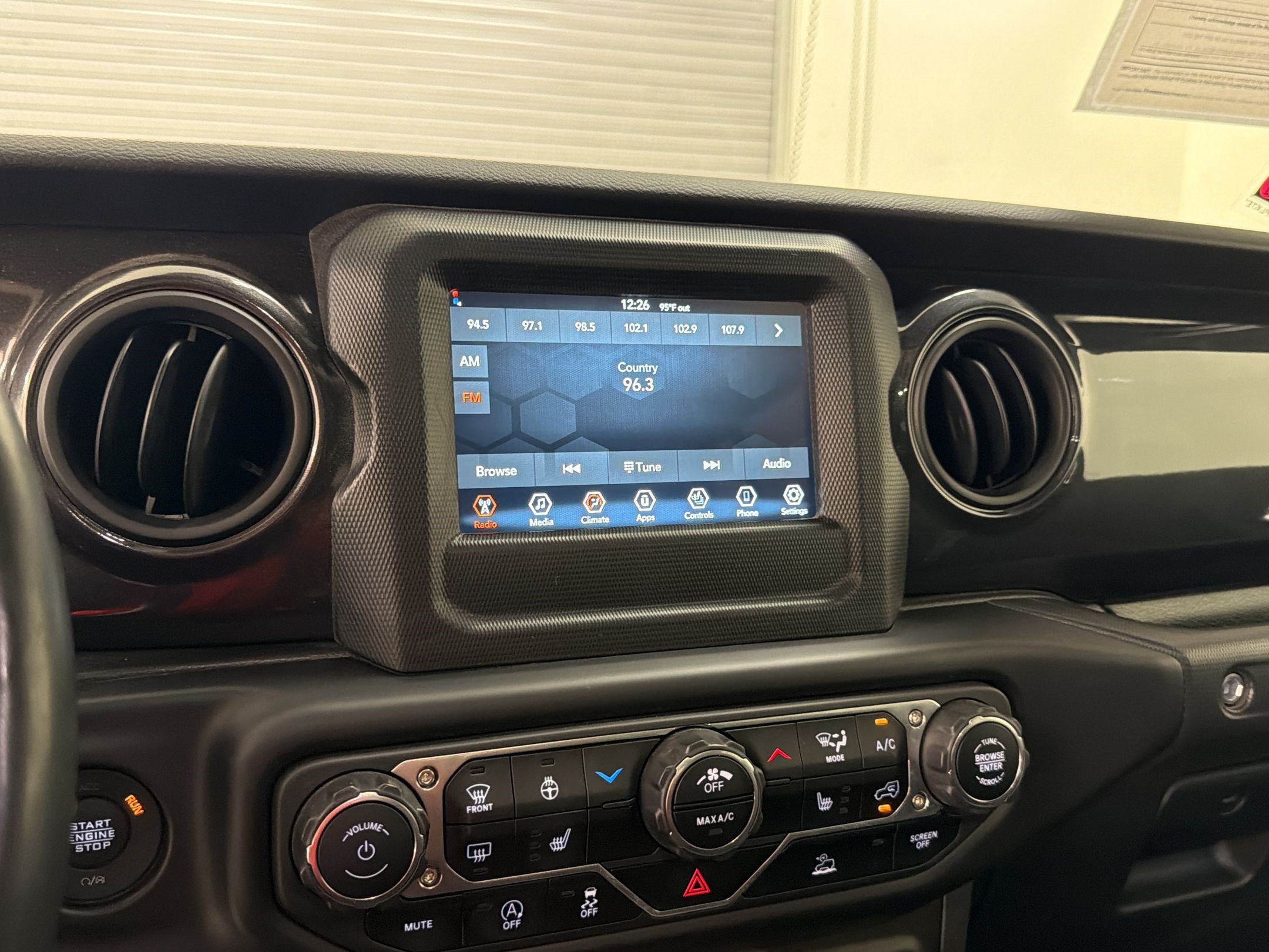 Used 2023 Jeep Wrangler Unlimited Sport AWD/4WD image 20
