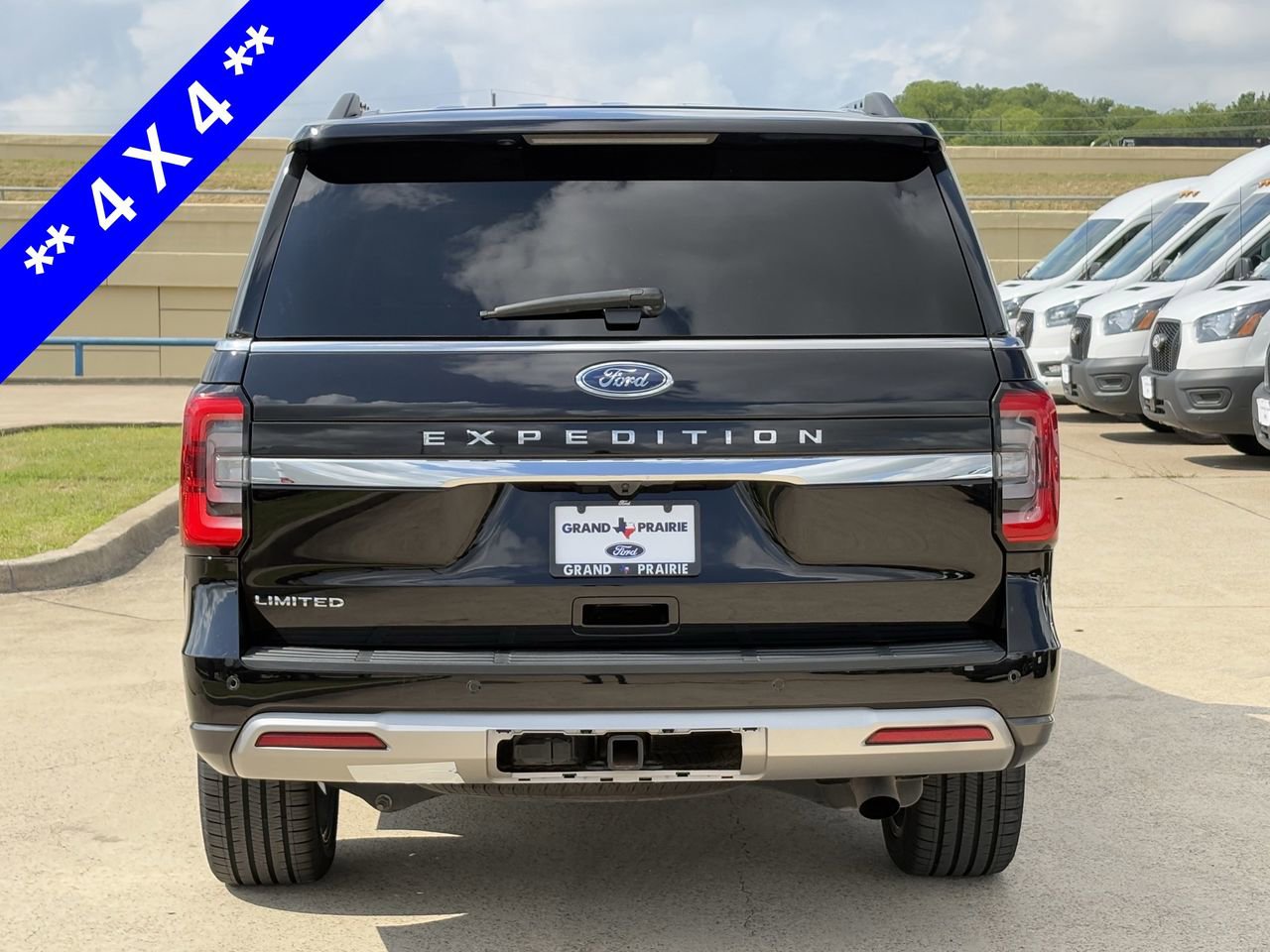 Certified 2024 Ford Expedition Limited AWD/4WD image 8