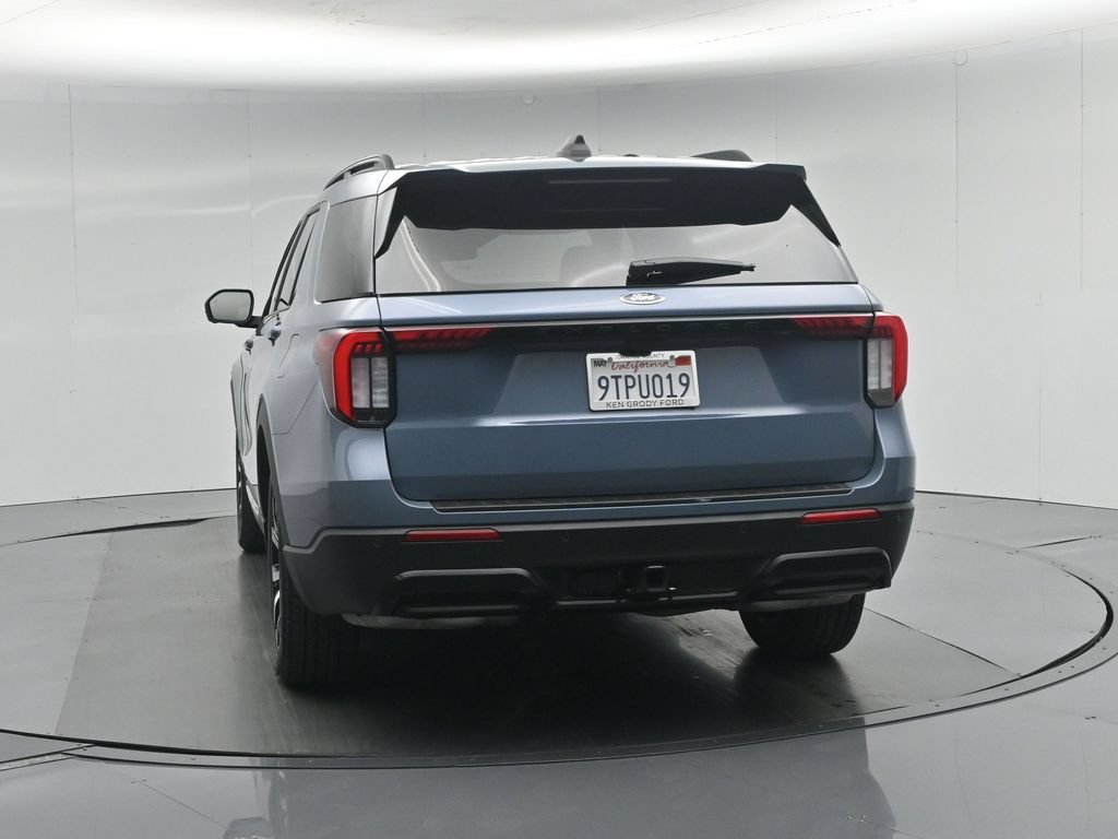 Certified 2025 Ford Explorer ST-Line w/ Premium Package RWD image 32