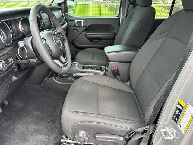 Used 2023 Jeep Wrangler Unlimited Sport AWD/4WD image 15