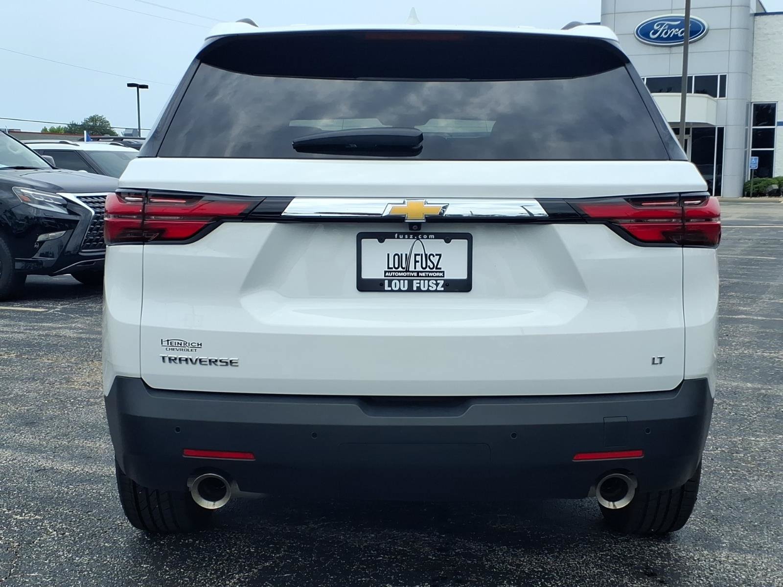Used 2023 Chevrolet Traverse LT FWD image 27