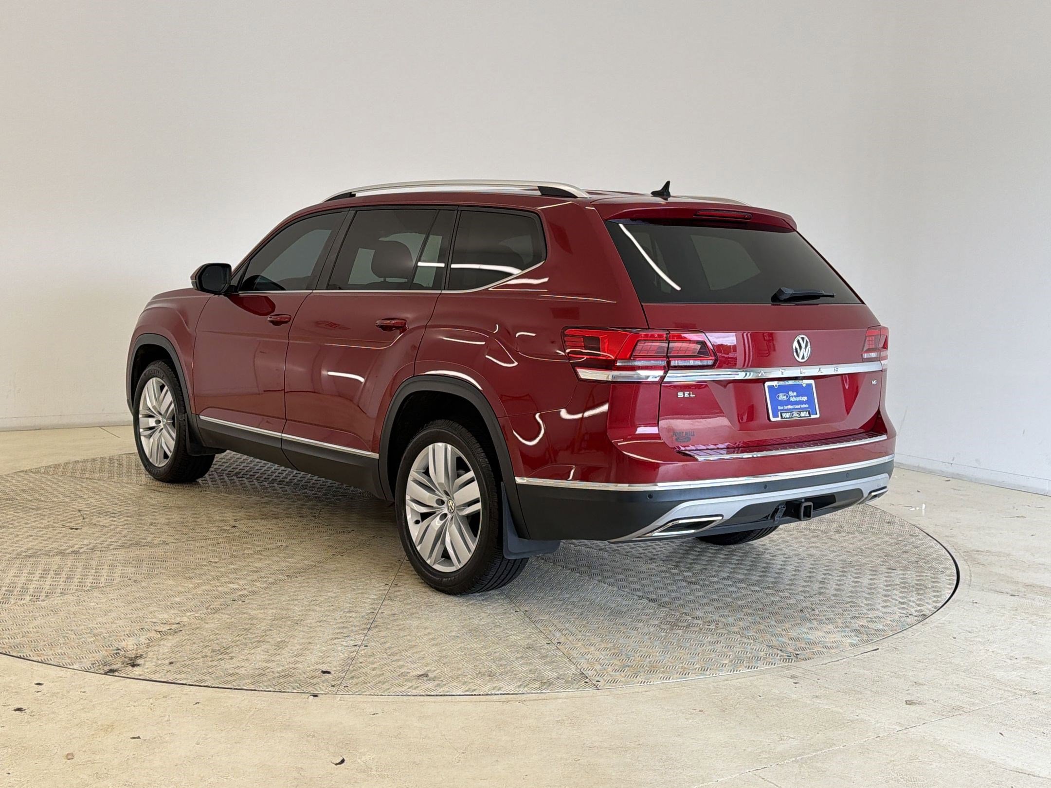 Used 2019 Volkswagen Atlas SEL FWD image 3