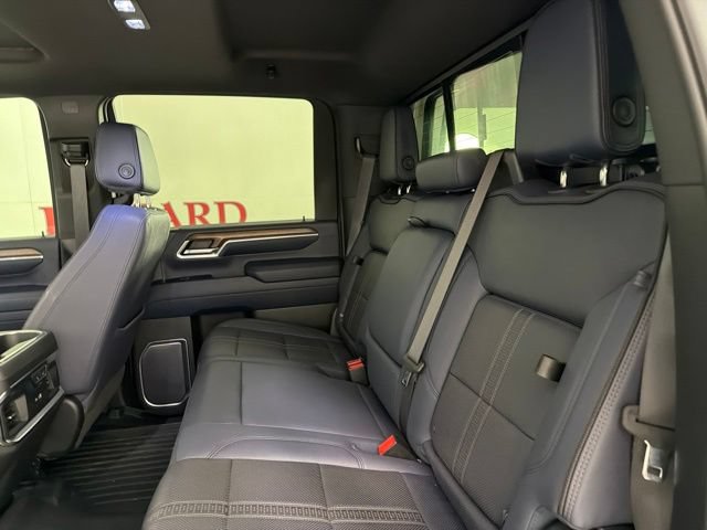 Used 2024 Chevrolet Silverado 2500 High Country w/ High Country Premium Package AWD/4WD image 13