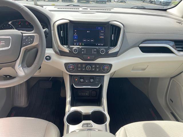 Used 2020 GMC Terrain Denali w/ Denali Premium Package AWD/4WD image 12
