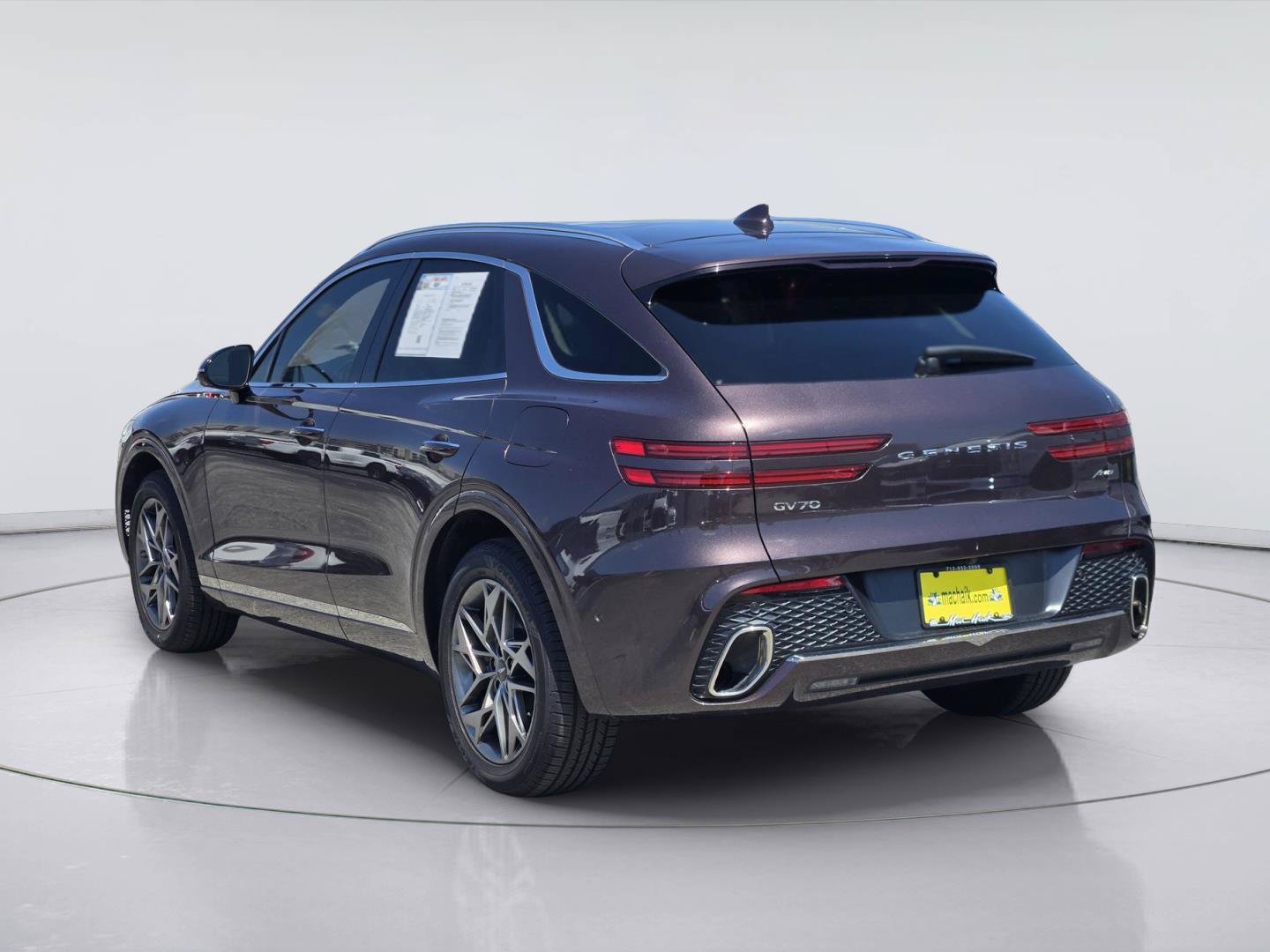 Used 2022 Genesis GV70 2.5T w/ Advanced Package AWD/4WD image 7